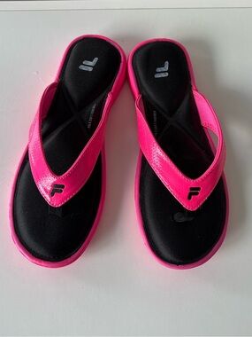 Fila Flip Flop Sandals Size 7